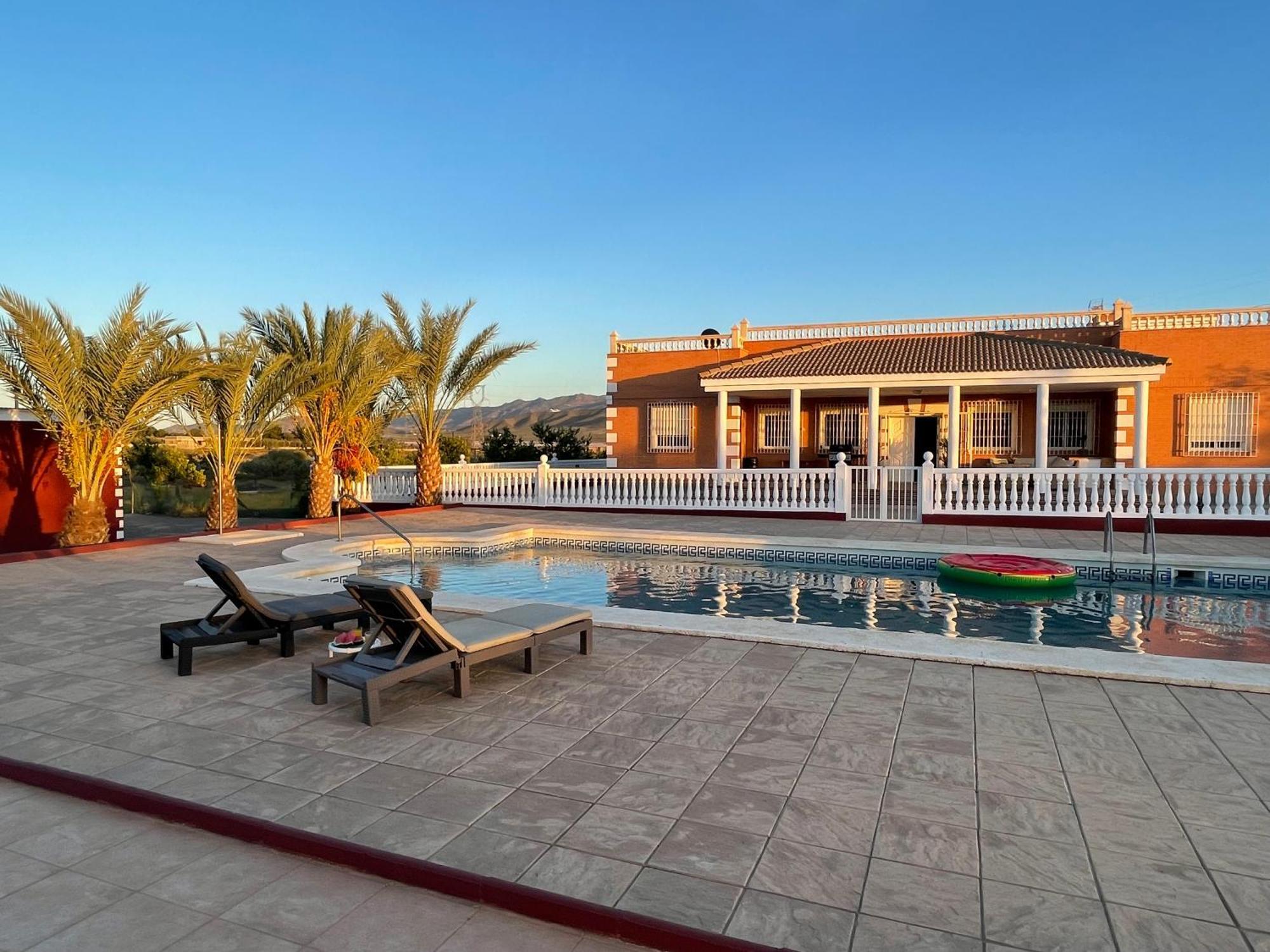 Homestay Moto Groot Tabernas